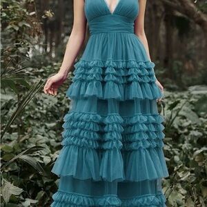 Chic Teal Layered Maxi Dress